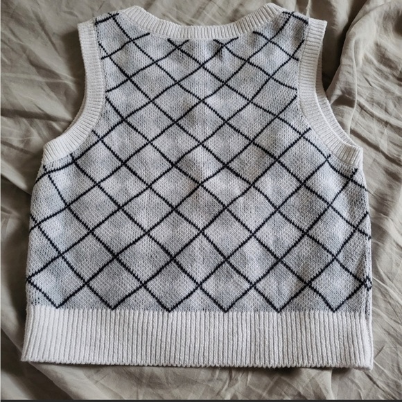 Hollister Knit Vest - Picture 3 of 3